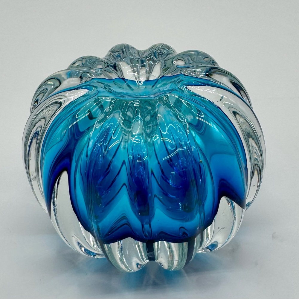 Elegant Vintage Art Glass Paperweight Decor Blue Pumpkin Shaped Ribbed BEAUTIFUL